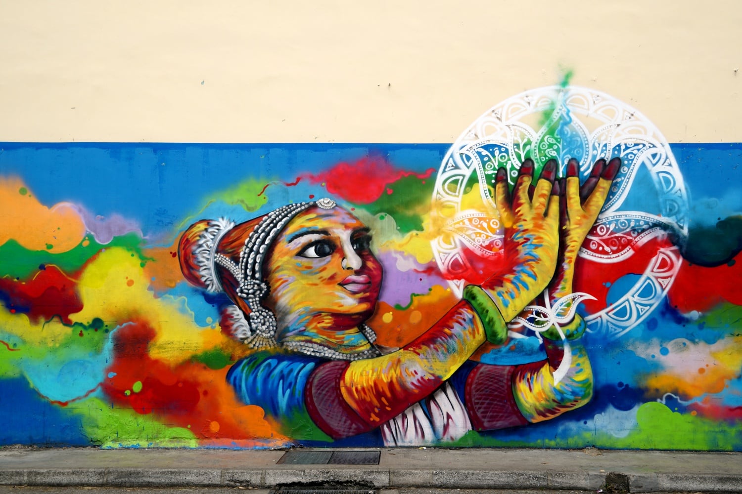 Streetart alive @ clive by traseone aka ts1