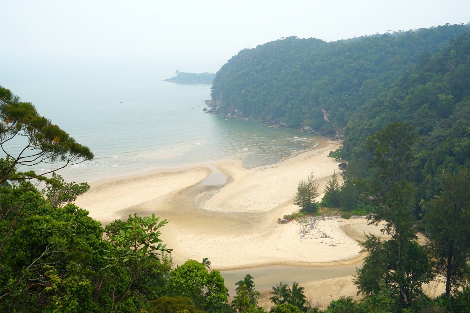 Telok Pandan Besar Klippen