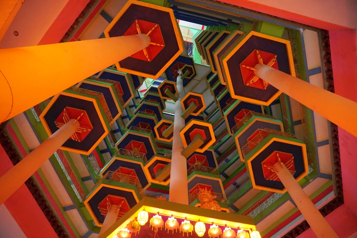 Tiebetan Temple Innen