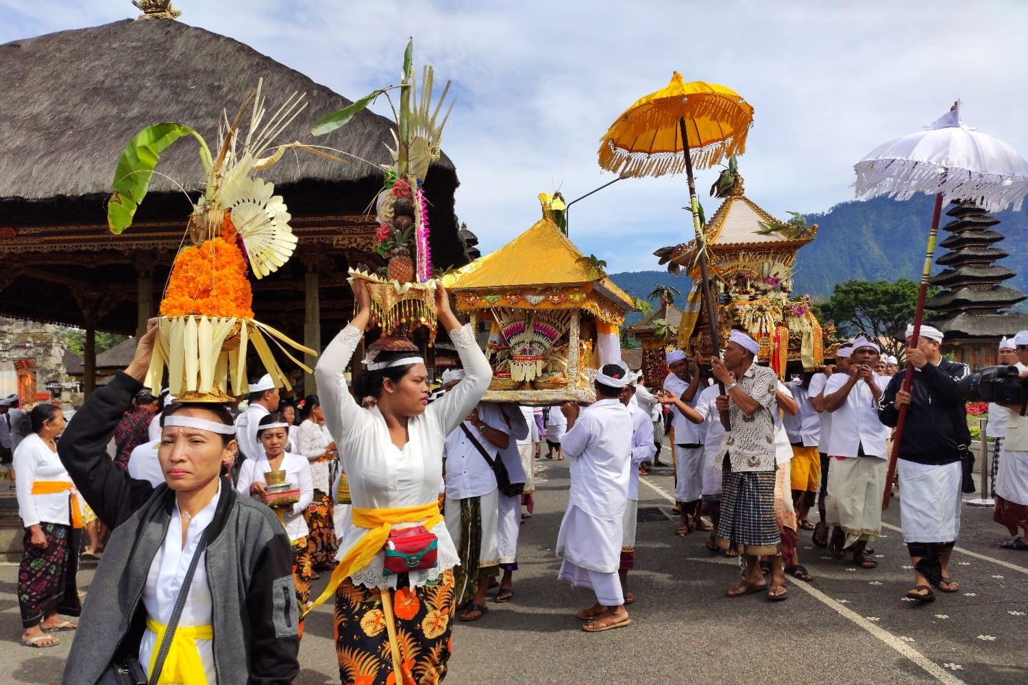 Pura Ulun Danu Bratan Prozession